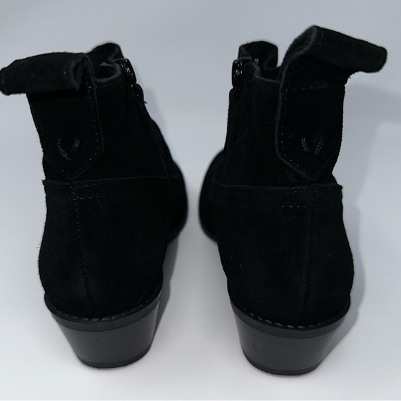 NWOB Vionic Joy Vera Black Suede Water-Resistant Orthotic Ankle Boots Booties 6 - Picture 8 of 12
